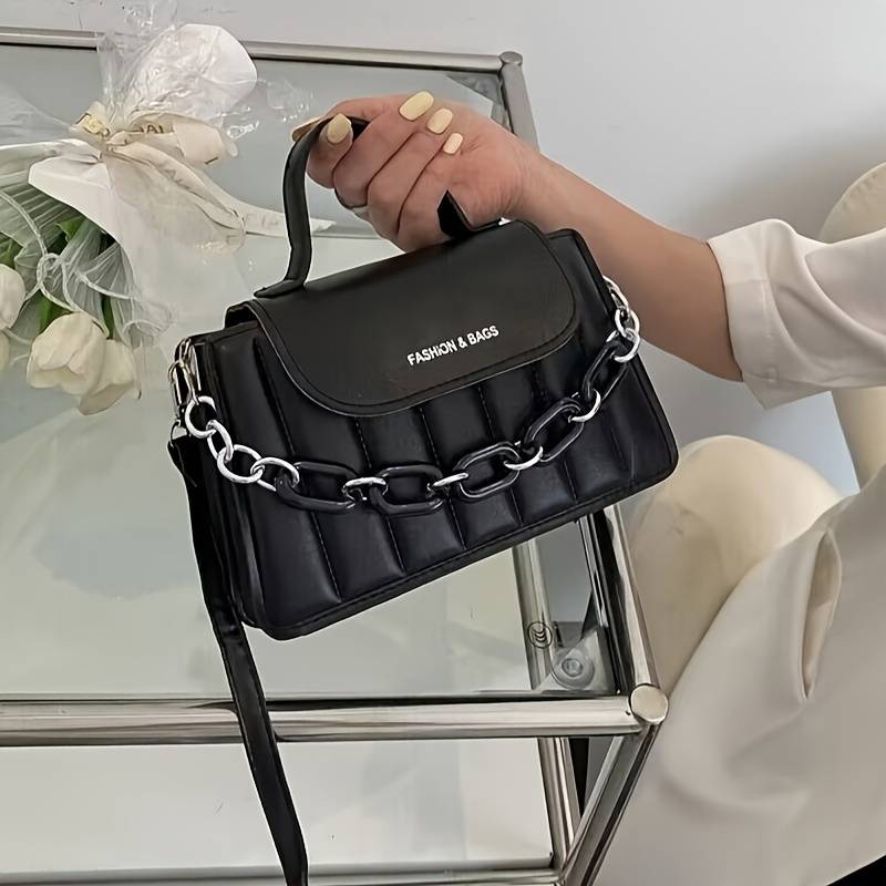 Chic Vista - Elegant Chain Sling bag