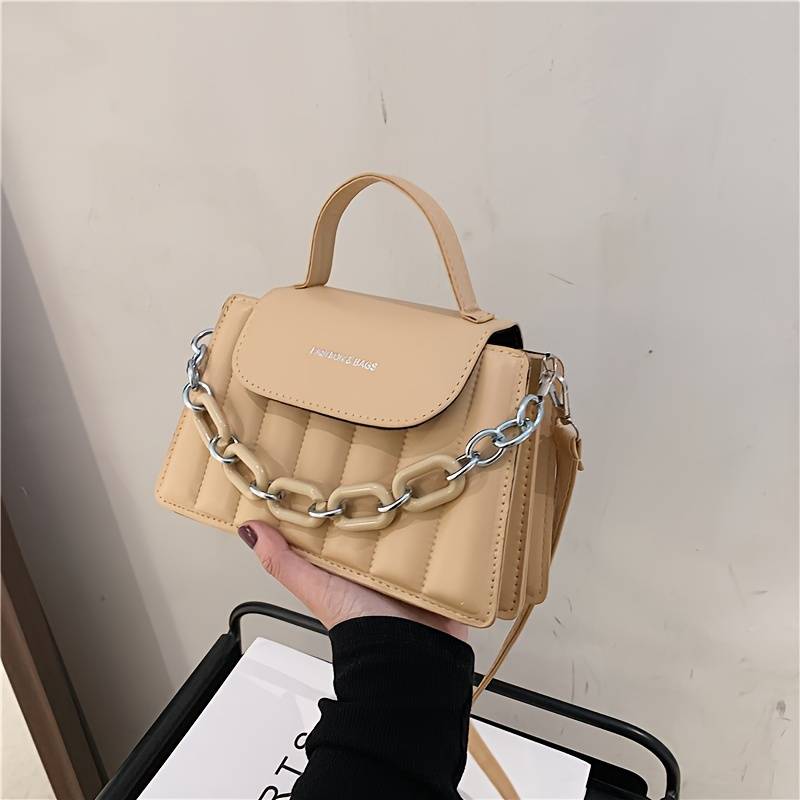 Chic Vista - Elegant Chain Sling bag