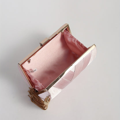Opula: Unveiling Opulence in Every Stitch of Bridal Luxury.