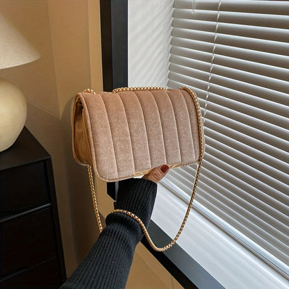 Veilora: Unveiling a World of Stylish Luxury Bridal Bags.