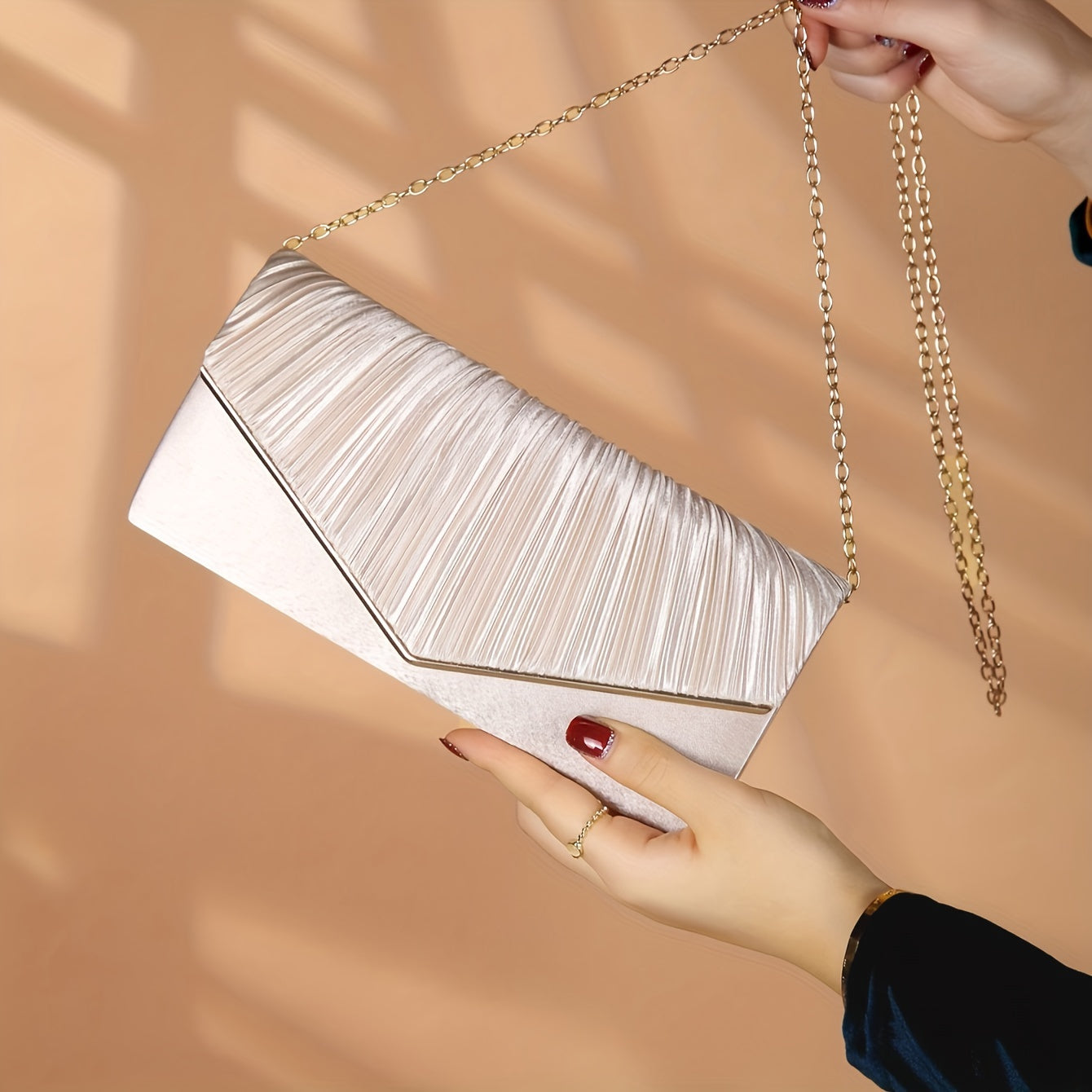 Tresor: Treasured Elegance in Every Bridal Clutch