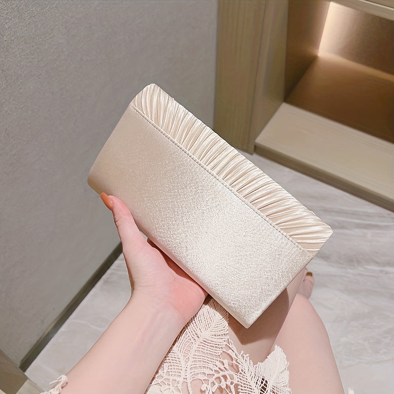 Eclat: Elevate Your Moment with Luxury Bridal Clutches.