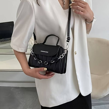 Chic Vista - Elegant Chain Sling bag