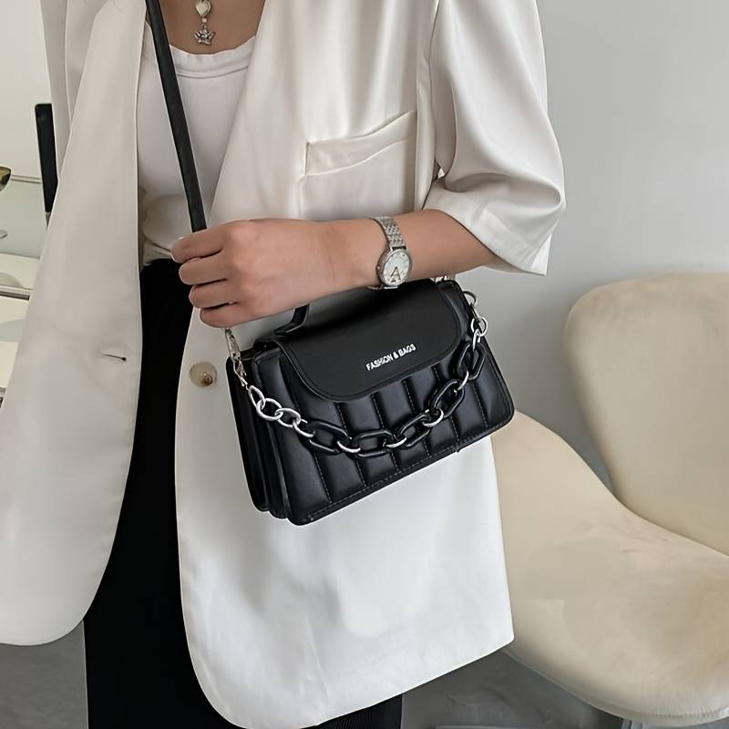 Chic Vista - Elegant Chain Sling bag
