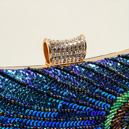 Enchanté: Spell binding Elegant peacock design