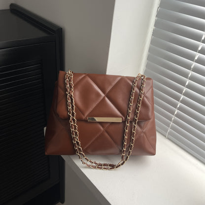 Chic Essence Quilted Leather Hand Bag