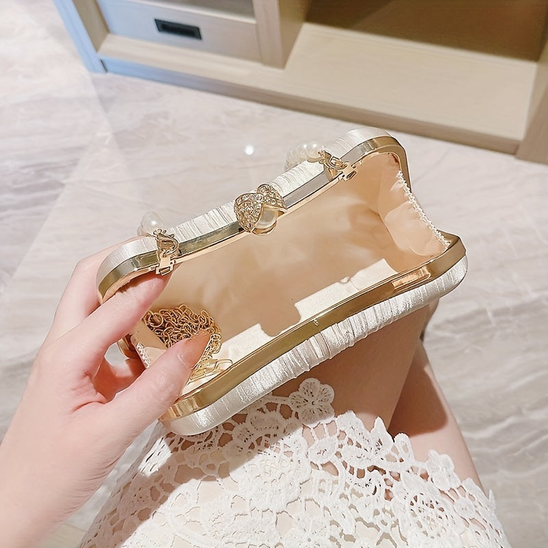 Allure: Captivate in Endless Luxury with Bridal Clutches.