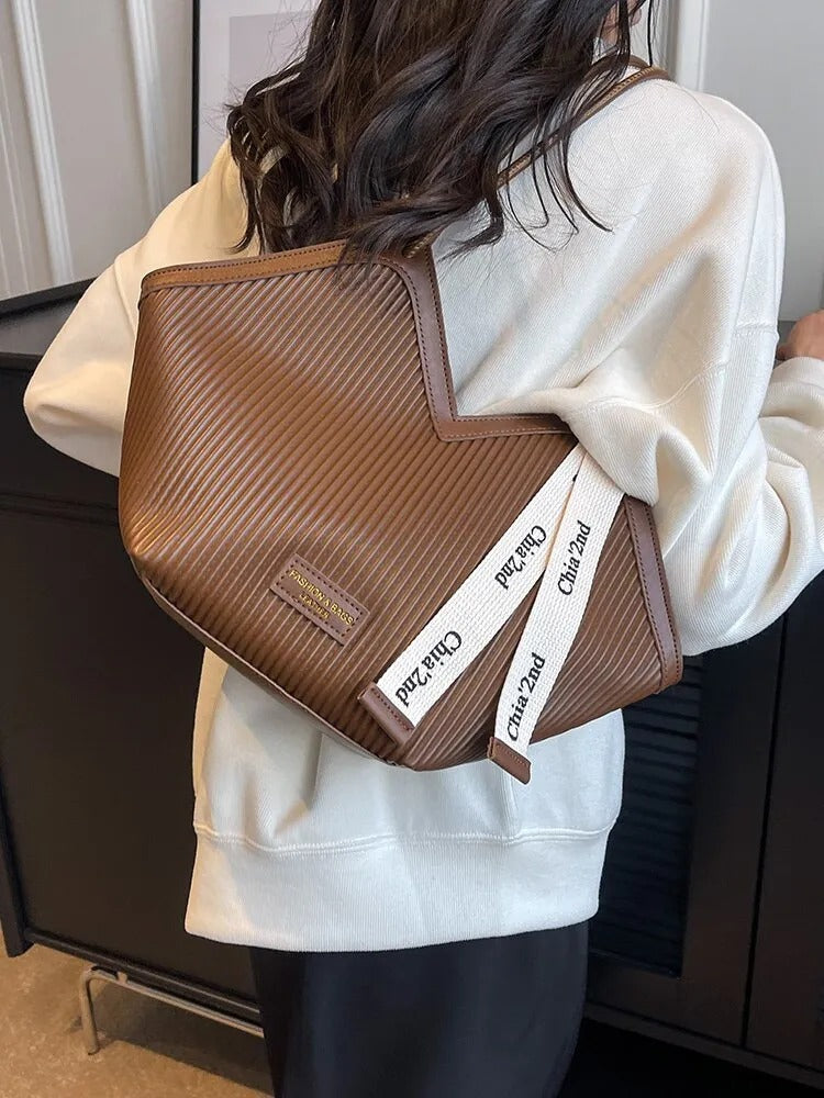 Posh Palette - Elegant Shoulder Bag