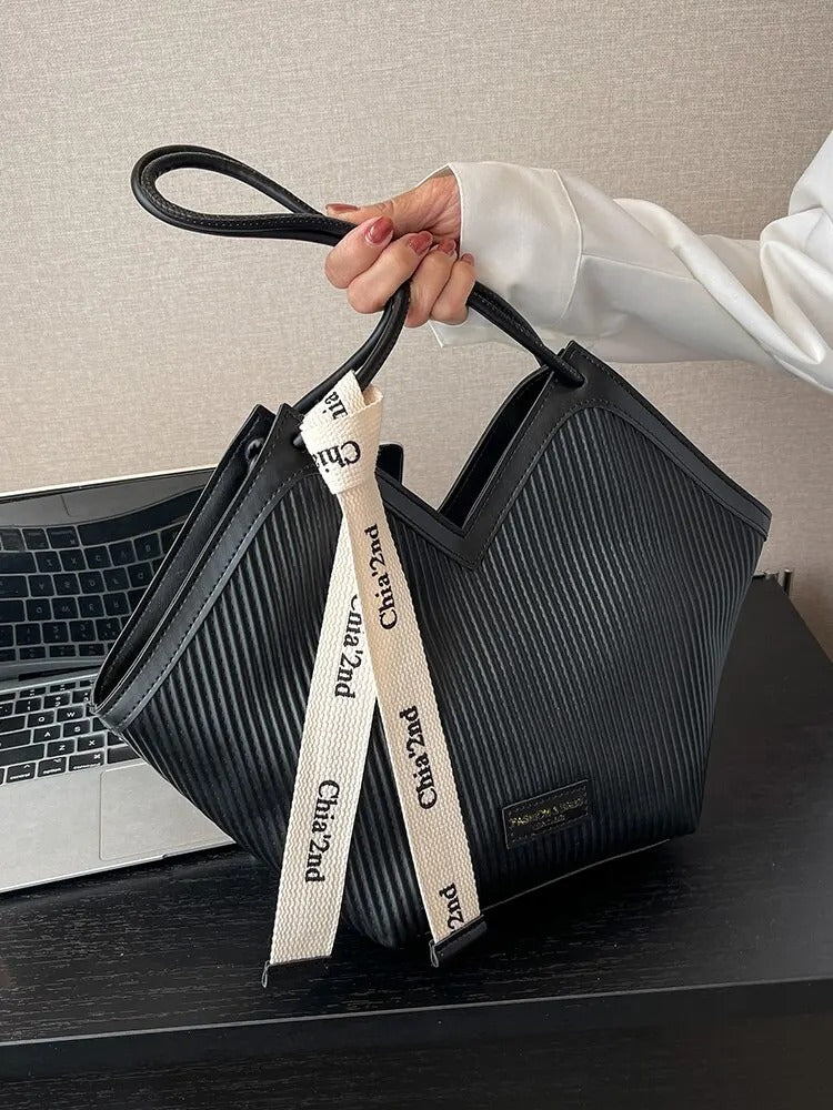 Posh Palette - Elegant Shoulder Bag