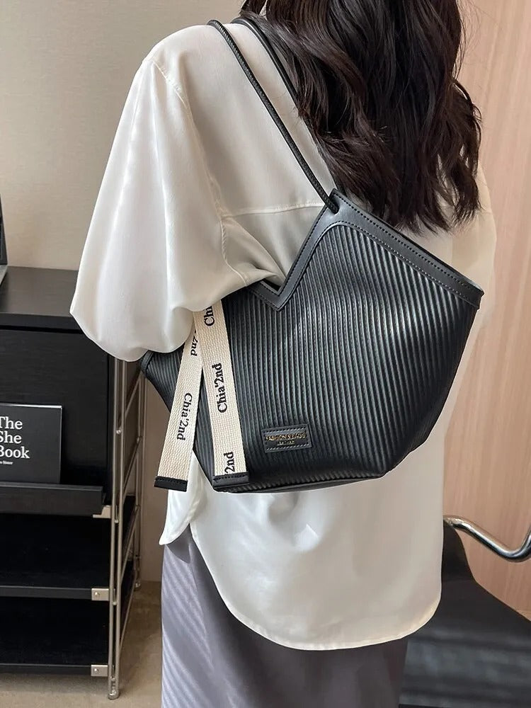 Posh Palette - Elegant Shoulder Bag