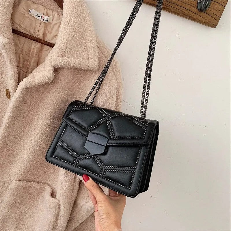 Retro Elegance - Vintage rivet chain sling bag
