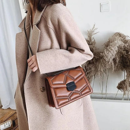 Retro Elegance - Vintage rivet chain sling bag