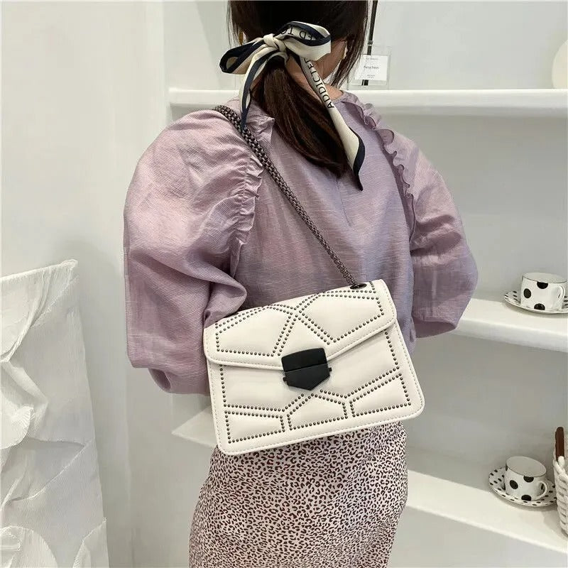 Retro Elegance - Vintage rivet chain sling bag